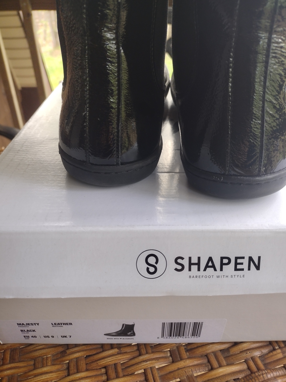 Black Patent Chelsea Womens Boots - Picture 3 of 10